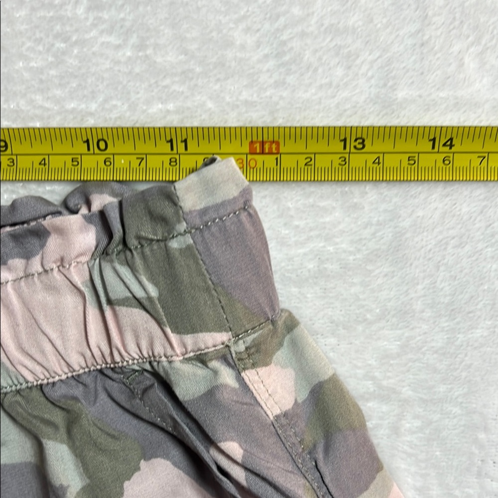 Aerie Green and Pink Cargo Shorts with Elastic Waistband and Bow - XS - Picture 10 of 11